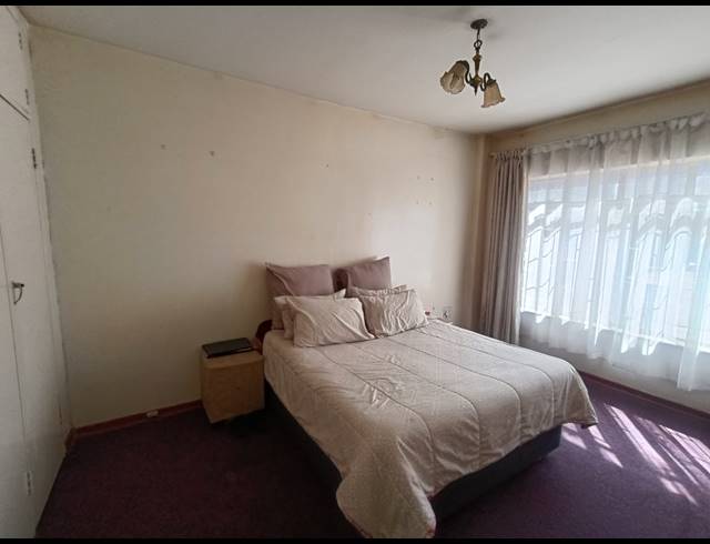 3 BEDROOM FLAT FOR SALE IN VANDERBIJLPARK CENTRAL